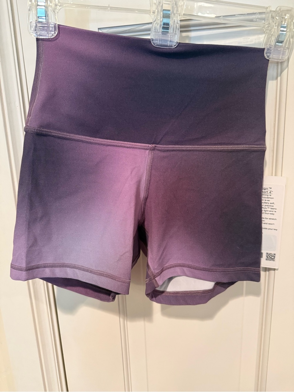 NWT Lululemon Align High Rise Purple Ombre Women’s Active Shorts 4” Size 4